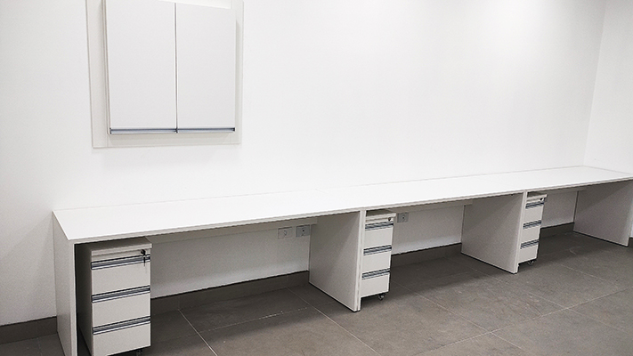 Bancada Linear Multiposta para Atendimento